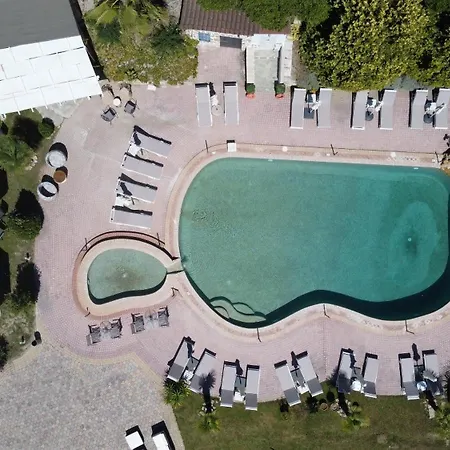 Jenny, 3* Сиври