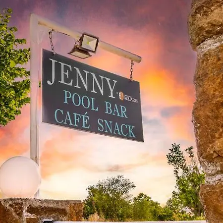 Jenny, 3* Siviri