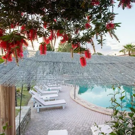 Jenny, Hotel Siviri