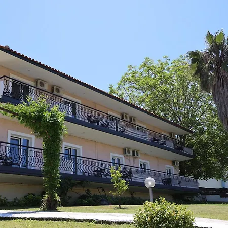 Hotel Jenny, Siviri