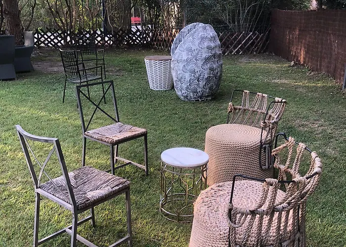 Jenny, Ξενοδοχείο Σίβηρη